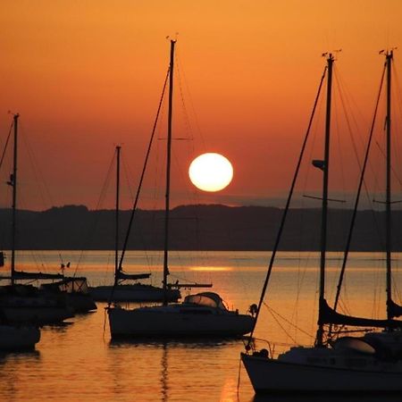 Apartamento Ynys Lawd, Holyhead Marina Exterior foto
